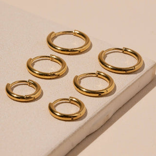 18K Gold Plated Stainless Steel Huggie Earrings: Mediium / One / B4JE7288