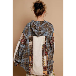 Oversized long sleeve plaid button down shirt: CHOCO MULTI / S