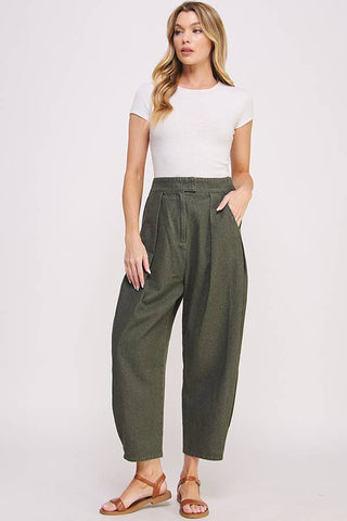 HIGH WAIST PLEATED BAGGY ANKLE LENGTH TROUSERS: MOCHA / M