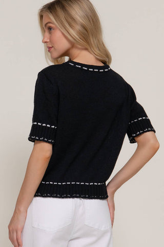 Short Sleeve Round Neck Sweater with Contrast Color Stitch