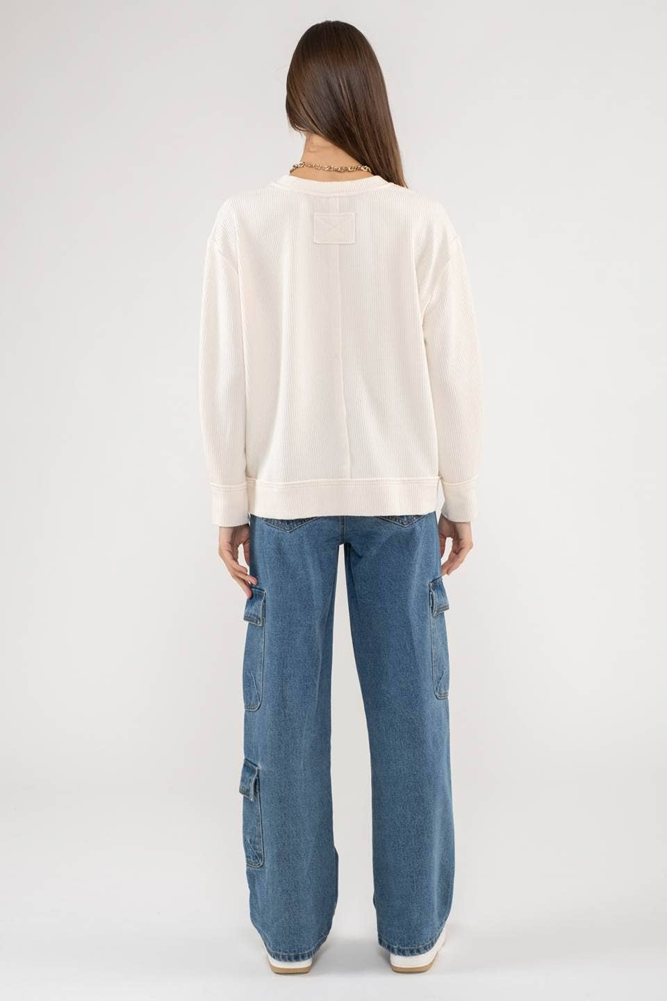 RAW EDGE SPLIT NECK AND HEM RIB KNIT TOP: CREAM