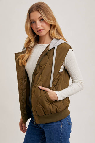 ZIPPER FRONT QUILTED PUFFER VEST CONTRAST HOODIE: ARMY GREEN / M/L