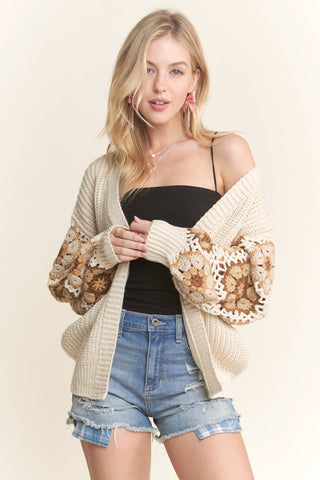 CESW3718 - CROCHET SLEEVE SWEATER CARDIGAN: BEIGE / L