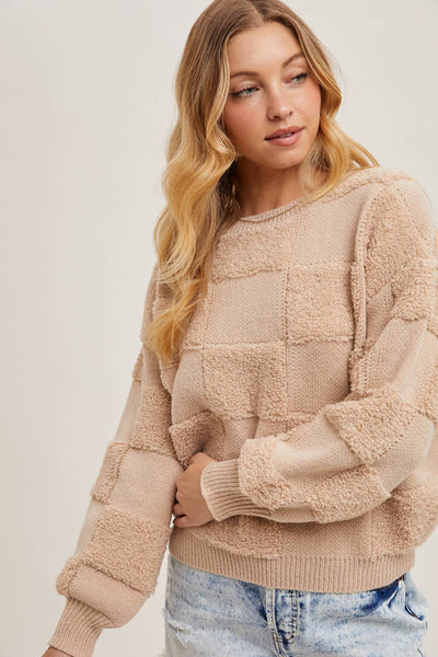 CHECKERED SHERPA ROUND NECK KNIT SWEATER: Beige / M/L