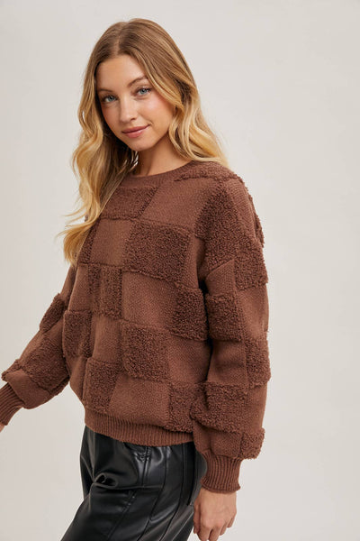 CHECKERED SHERPA ROUND NECK KNIT SWEATER: Beige / M/L