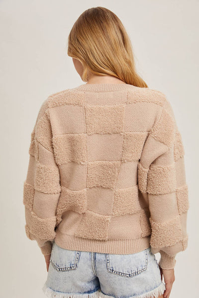 CHECKERED SHERPA ROUND NECK KNIT SWEATER: Beige / M/L