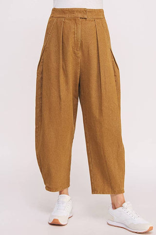 HIGH WAIST PLEATED BAGGY ANKLE LENGTH TROUSERS: MOCHA / L