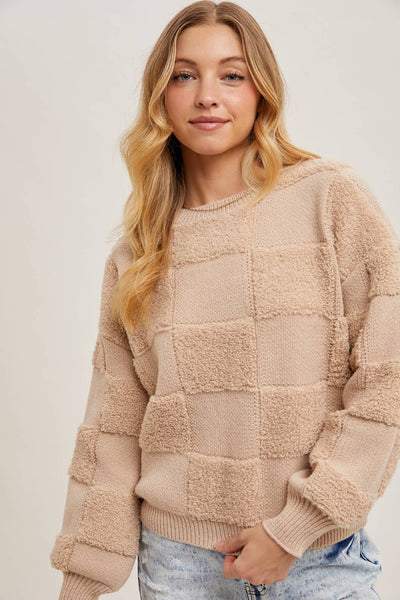 CHECKERED SHERPA ROUND NECK KNIT SWEATER: Beige / M/L