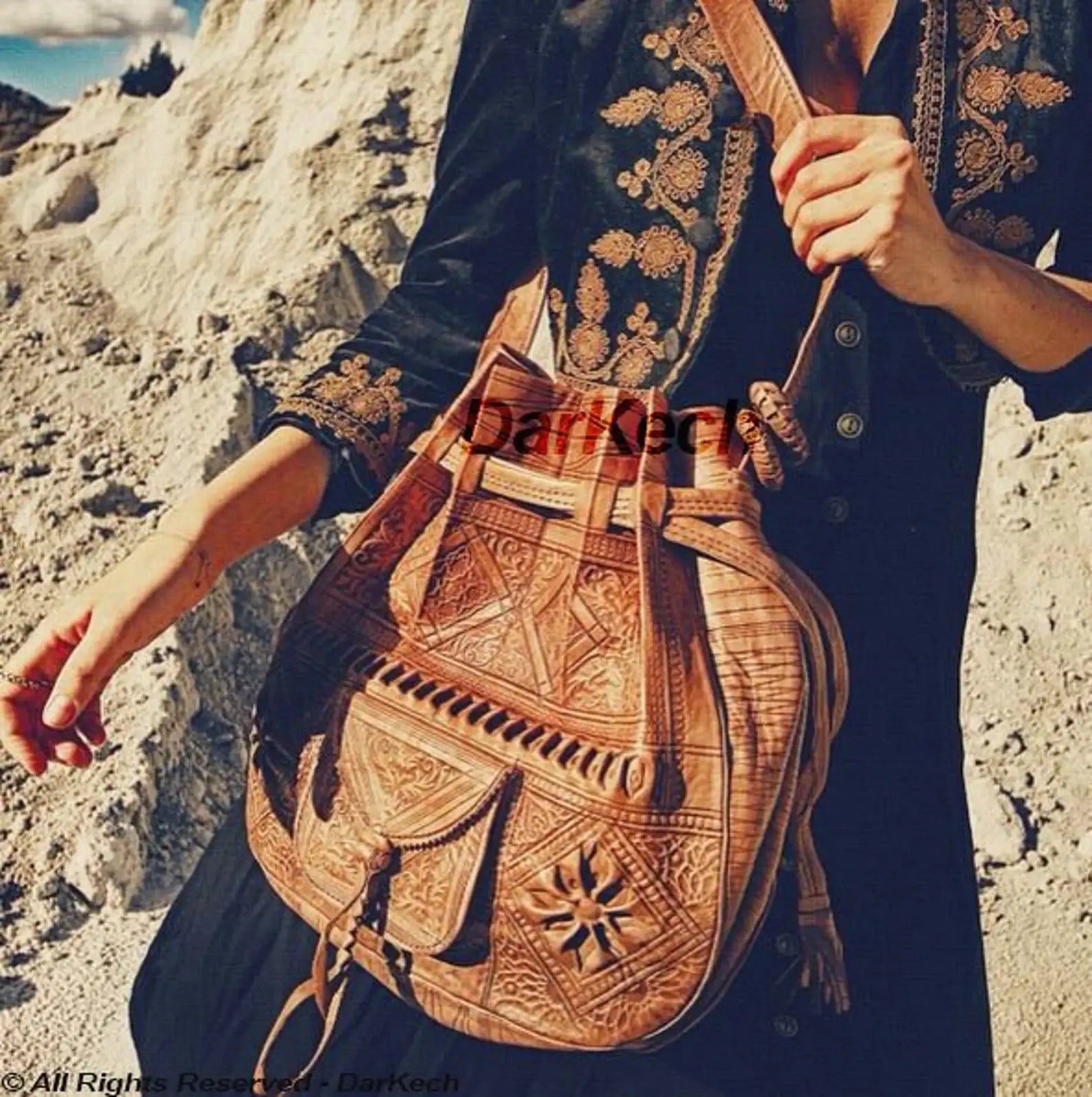 Handmade moroccan bohemian woman leather bag: Camel